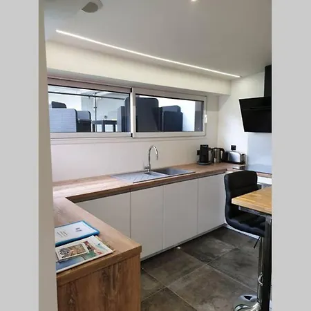 Le Saint Symphorien, Parking Gratuit Privee Apartment Vannes Exterior photo