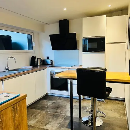 Le Saint Symphorien, Parking Gratuit Privee Apartment Vannes Exterior photo