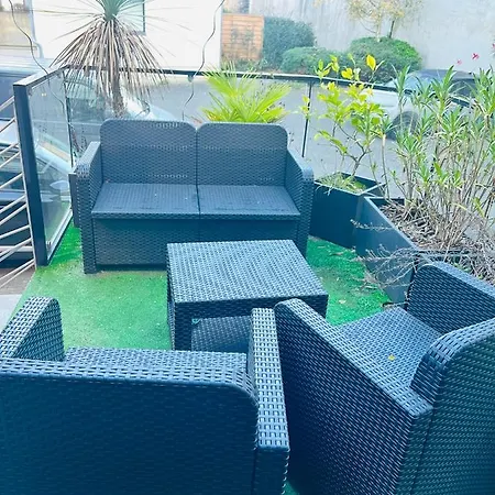 Le Saint Symphorien, Parking Gratuit Privee Apartment Vannes Exterior photo