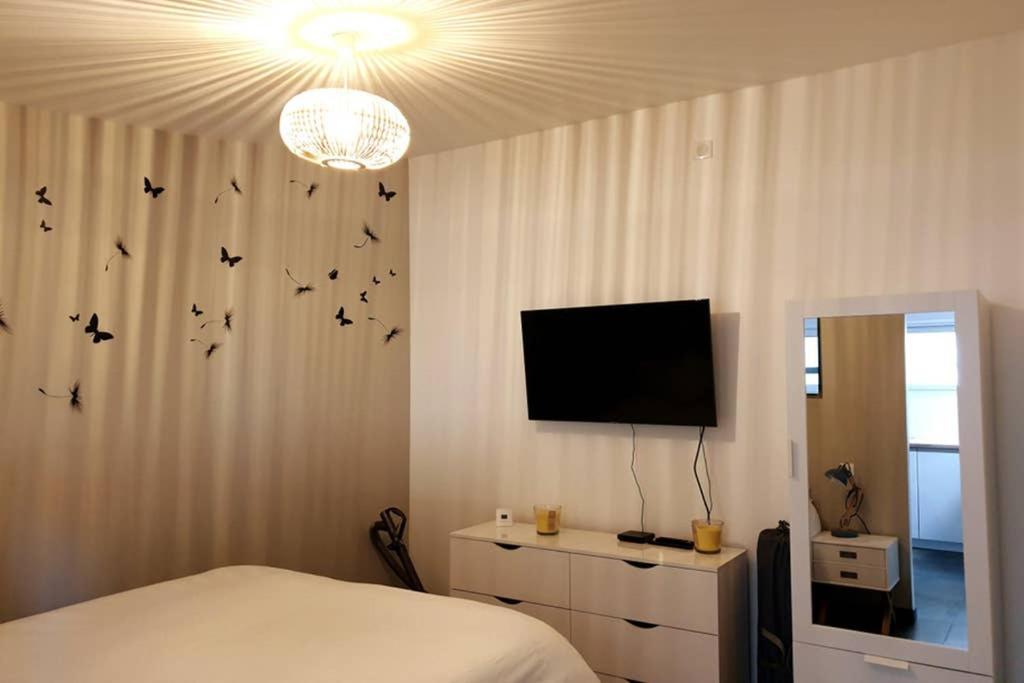 Le Saint Symphorien, Parking Gratuit Privee Apartment Vannes